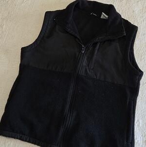 Snozu Black Fleece Vest, Size Medium